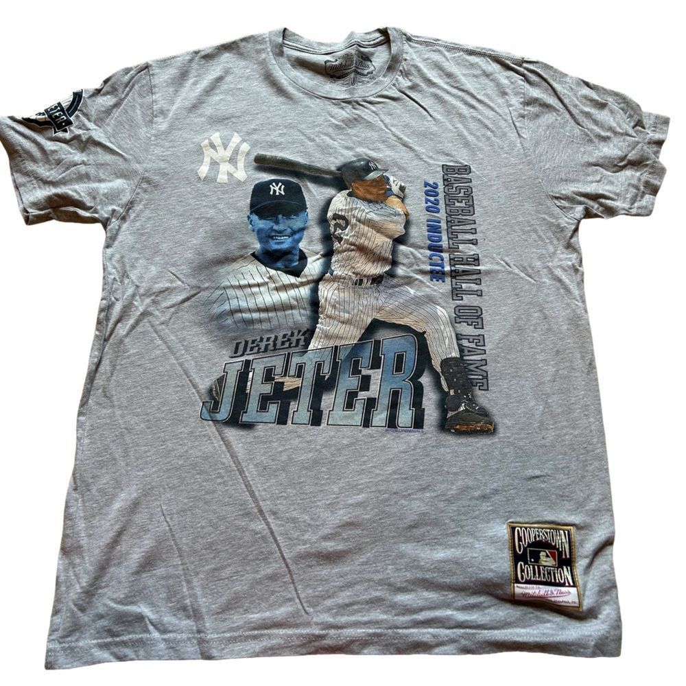 Mitchell & Ness Derek Jeter Yankees Cooperstown Collection T-shirt